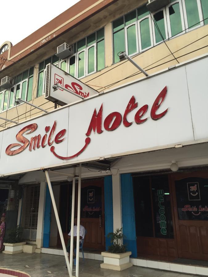 Smile Motel Pyay Exterior photo