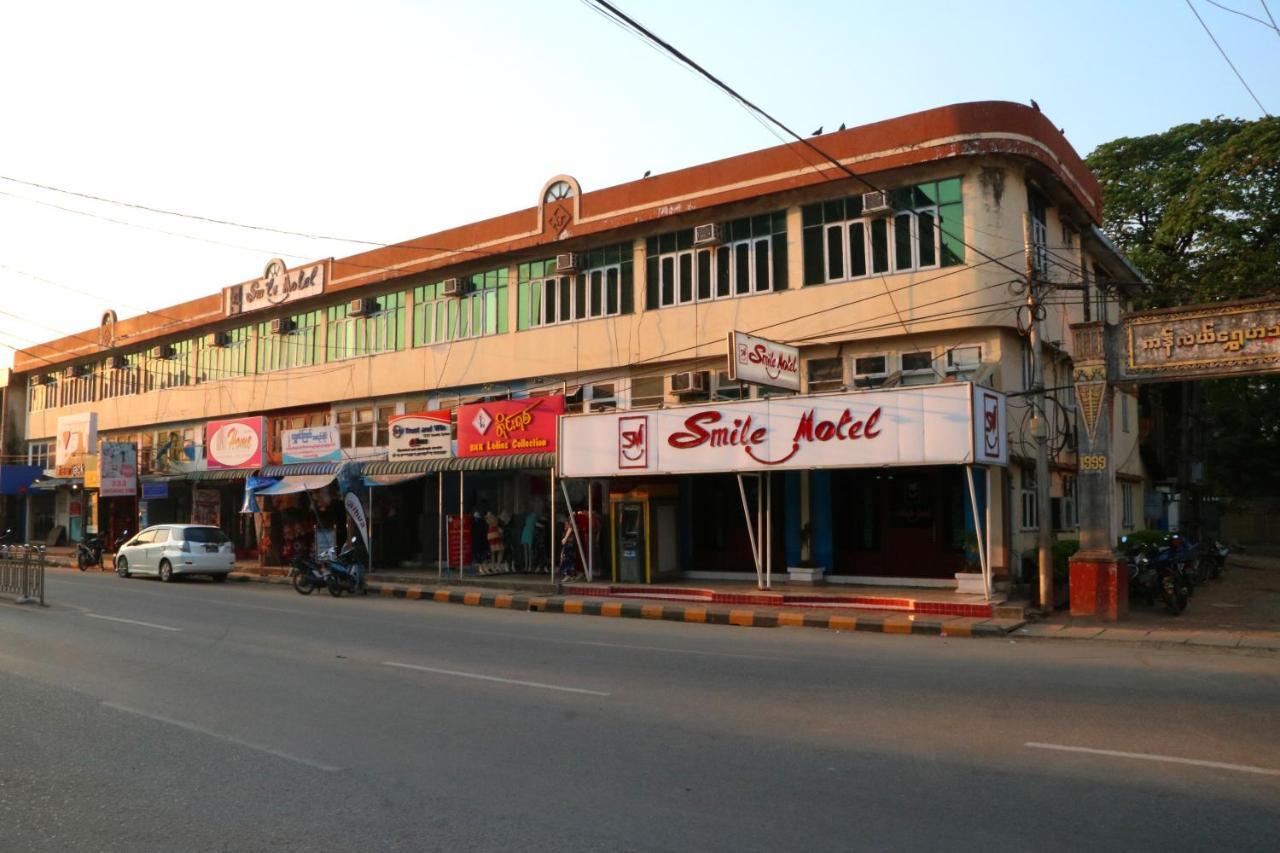 Smile Motel Pyay Exterior photo
